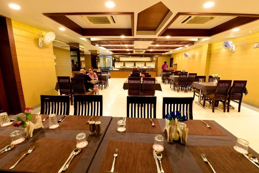 Hotel Jataka Inn Bodh Gaya Εξωτερικό φωτογραφία