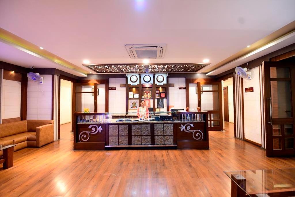 Hotel Jataka Inn Bodh Gaya Εξωτερικό φωτογραφία