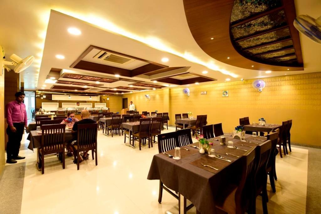Hotel Jataka Inn Bodh Gaya Εξωτερικό φωτογραφία