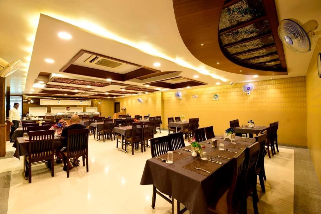 Hotel Jataka Inn Bodh Gaya Εξωτερικό φωτογραφία