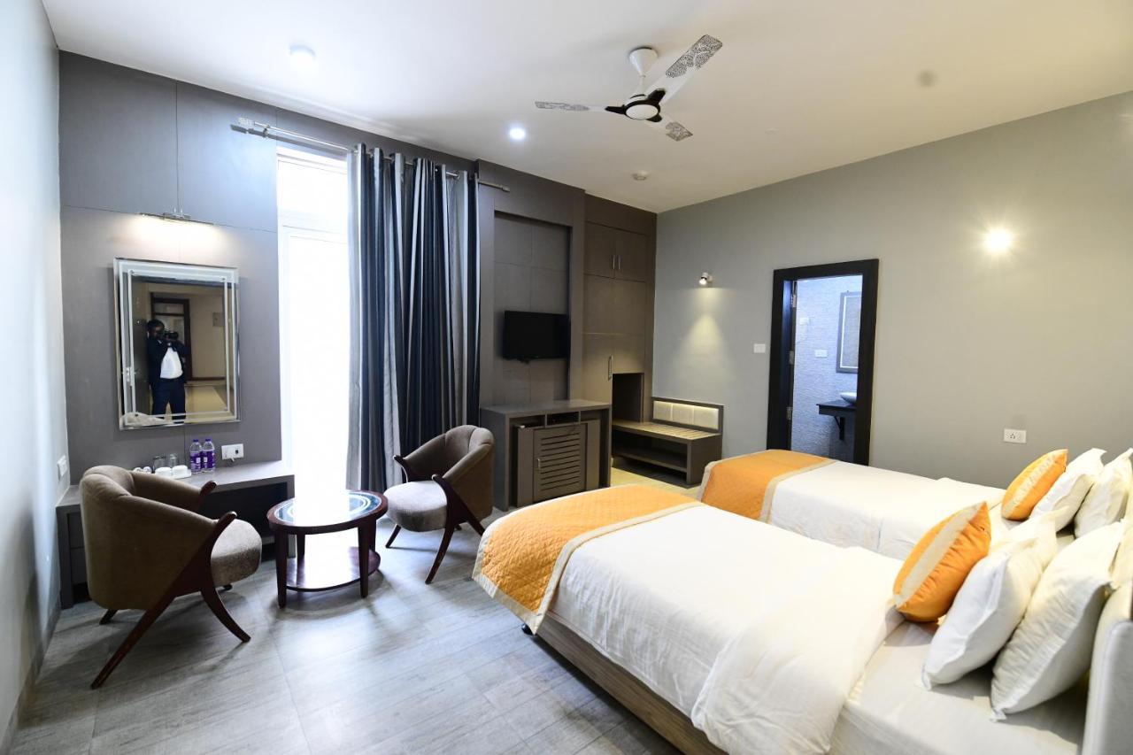 Hotel Jataka Inn Bodh Gaya Εξωτερικό φωτογραφία
