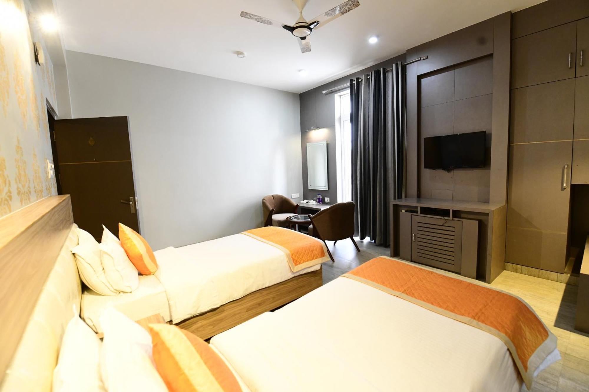 Hotel Jataka Inn Bodh Gaya Εξωτερικό φωτογραφία